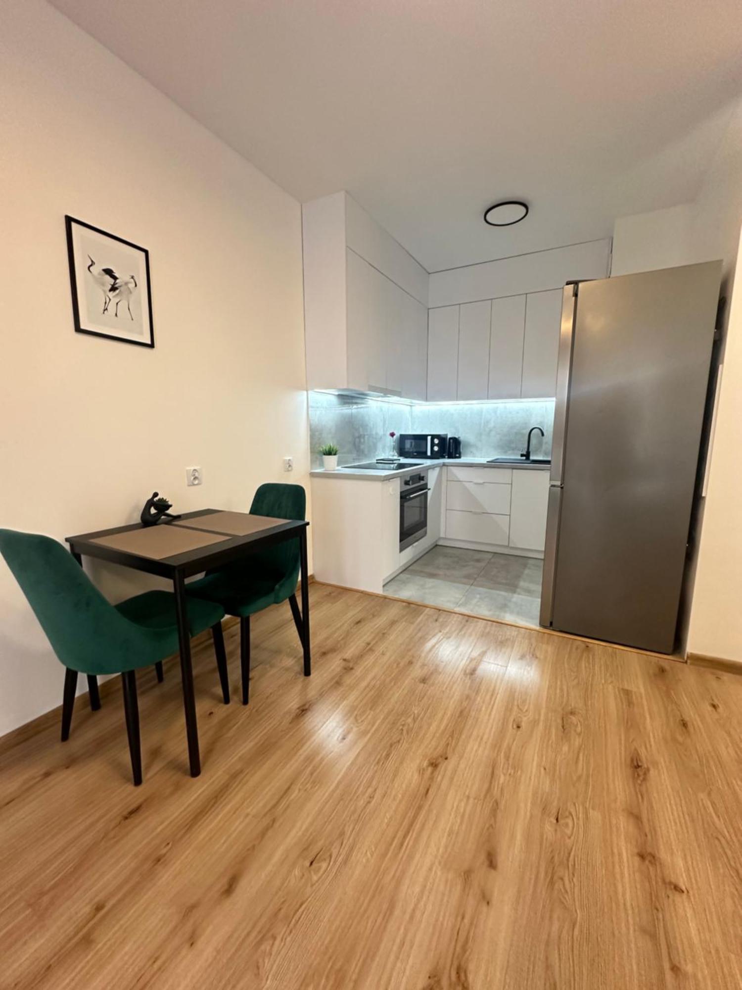 Zelazny Hgs Apartment